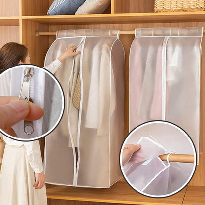 CLOTHING COVER - DUST PROOF - BLUE MOUNT